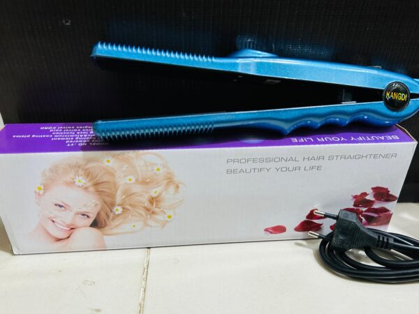Hair Straightener For Smooth And Silky Hairstyle - Image 4