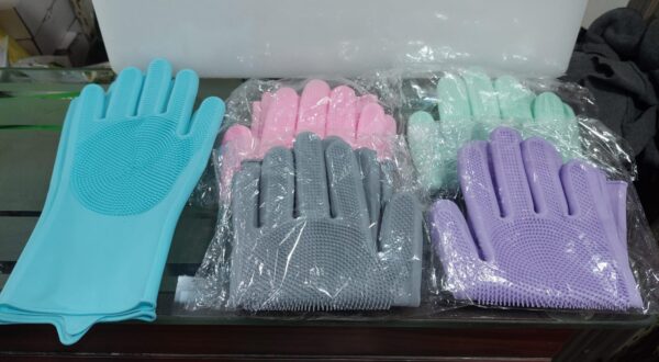 Silicone Full Finger Washing Gloves (2 pcs, Random Colors) - Image 2